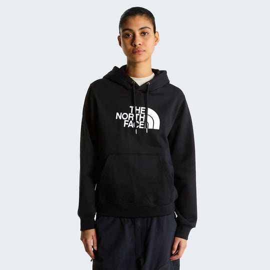 The North Face W Tnf Essential Drew Peak Regular Hoodie – Tnf Black – indossato