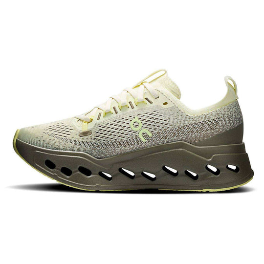 Cloudsurfer Max W running shoe with double CloudTec Phase, Helion foam, breathable mesh, and red-gold details