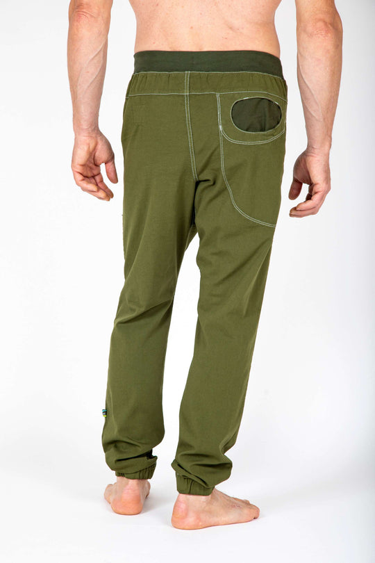 Rondo Artrock outdoor and climbing pants in cotton/lyocell with adjustable belt and logo embroidery.