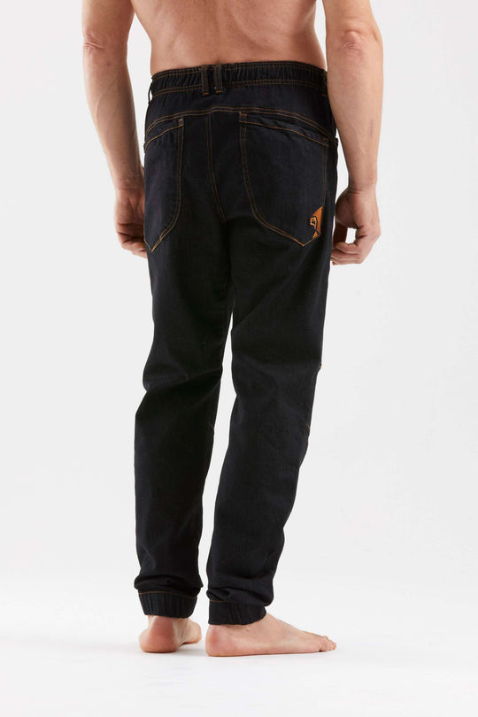 Pantaloni outdoor e arrampicata Ape9 Denim, vestibilità skinny, tessuto denim con cintura interna elastica, dettaglio ricamo posteriore.