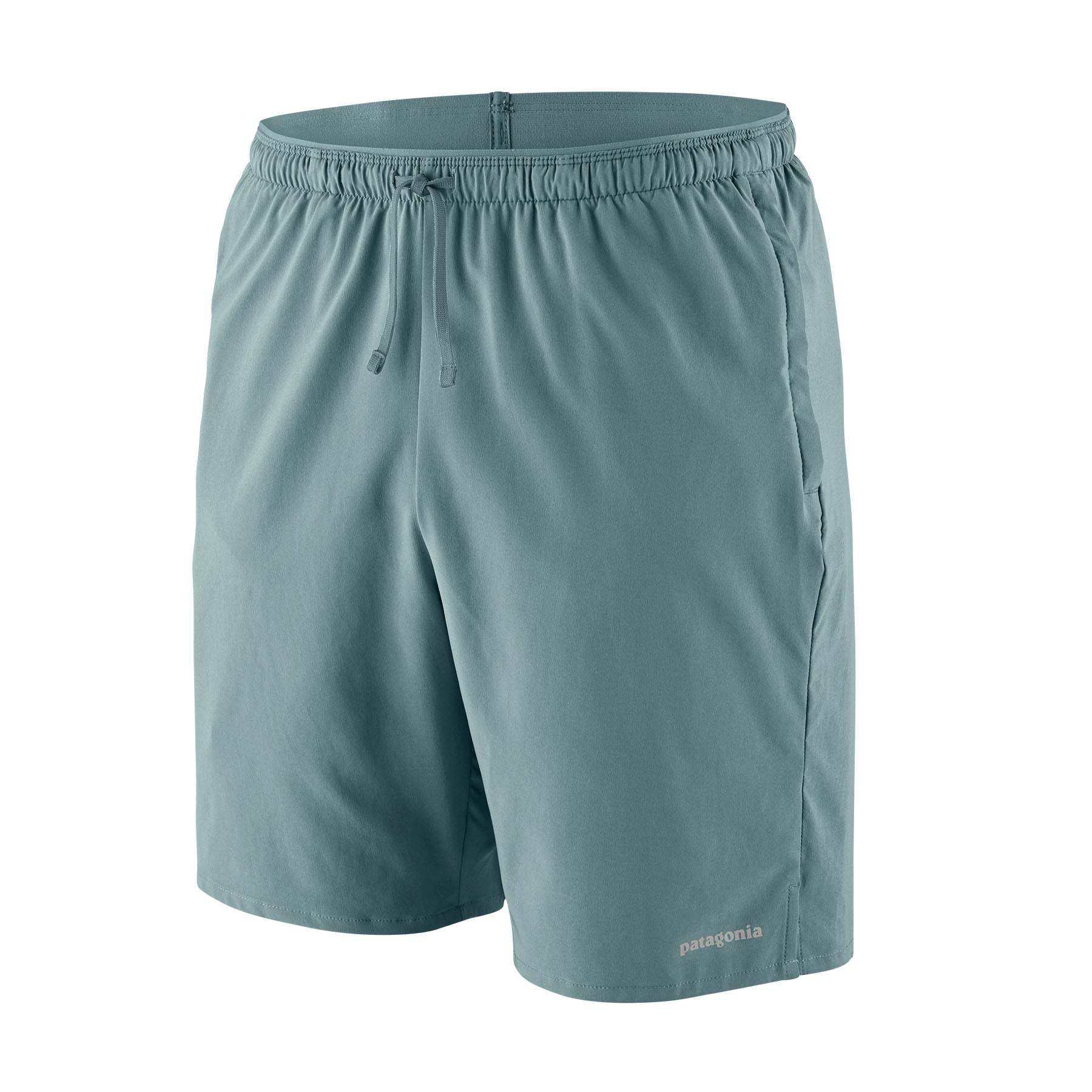 Pantaloncini Multi Trails Shorts leggeri in tessuto riciclato, traspiranti e con tasche con zip.