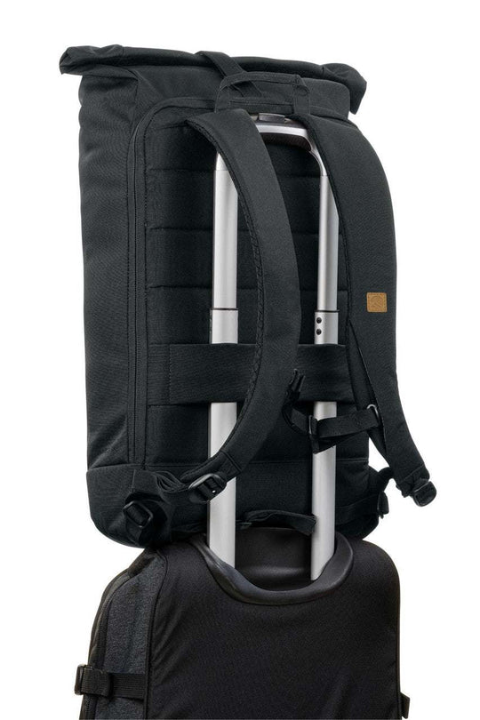 Zaino Connect 22 nero con tasche multiple e design moderno