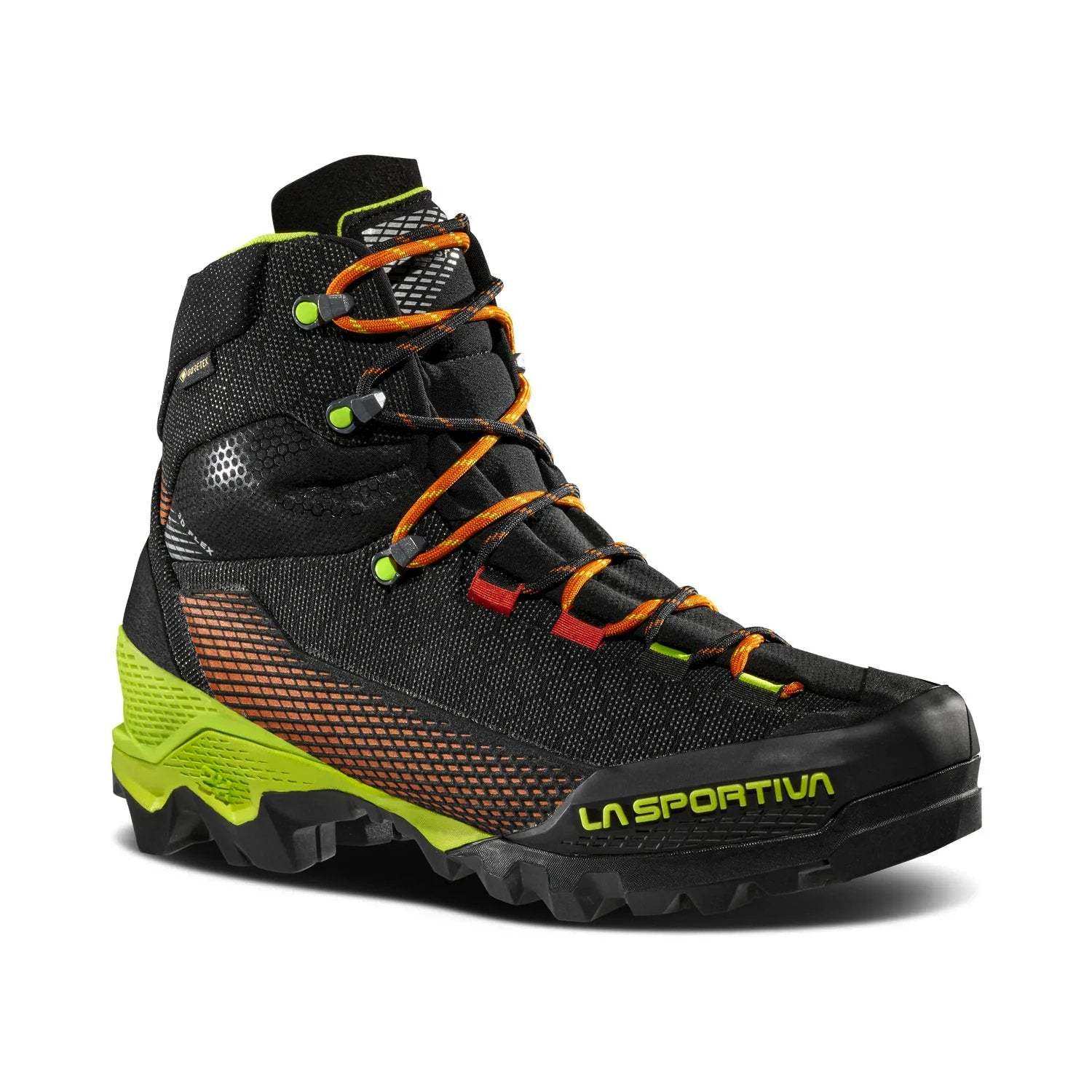 Aequilibrium St GTX ultra-light technical hiking boot with Vibram sole and GORE-TEX lining for trekking and via ferrata