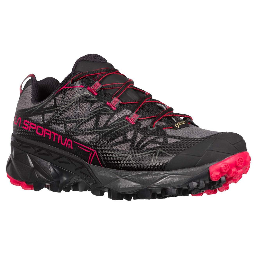Akyra Woman GTX waterproof winter running shoe with GORE-TEX, designed for ultra trails and marathons.