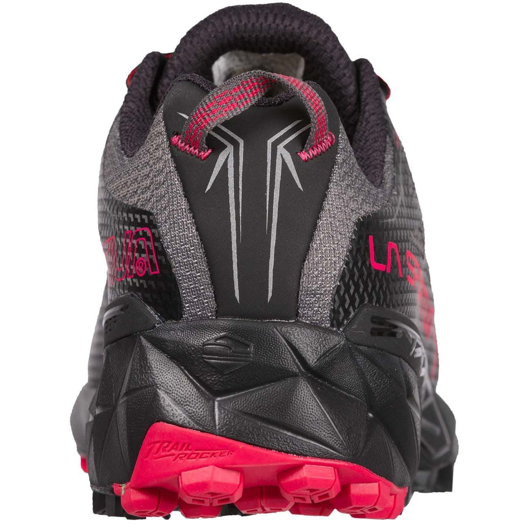 Trail shoe for winter running, Akyra Woman GTX with Gore-Tex membrane, rear view showing sole and upper details.