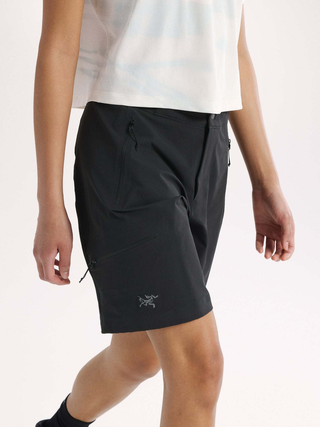 Arc’teryx Gamma Short 9 donna X000010367 Black - dettaglio indossato