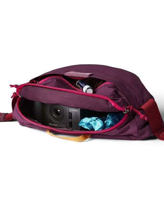 Cotopaxi Empacable 3L Sling Acai – scomparto aperto