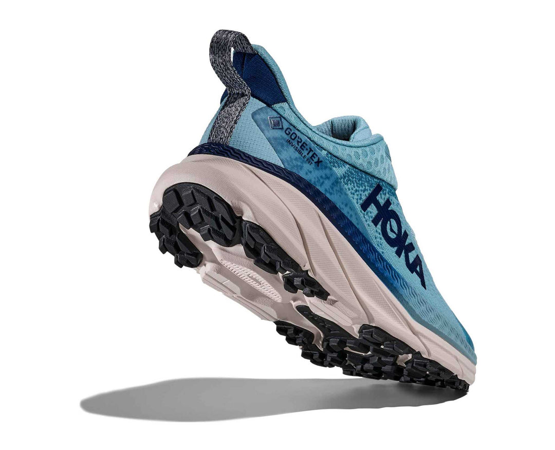 HOKA Challenger Atr 7 Gtx donna Raindrop/Grout, vista inclinata con suola visibile