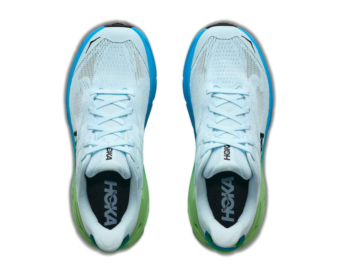 HOKA Challenger 8 donna Glimmering Blue/Tart Apple, vista dall’alto della coppia