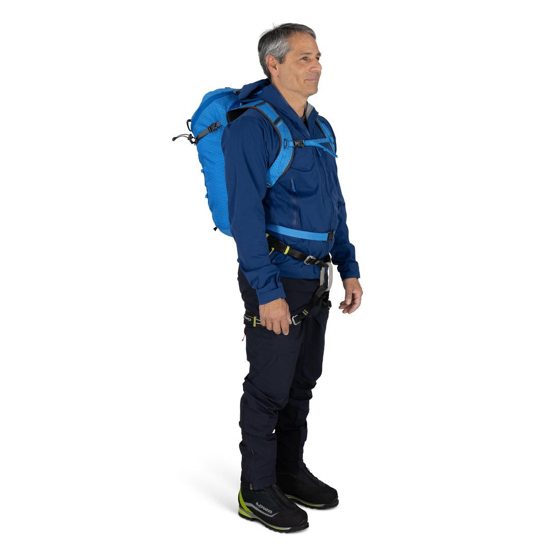 Osprey Mutant 22 Blue Flame in uso - foto 4