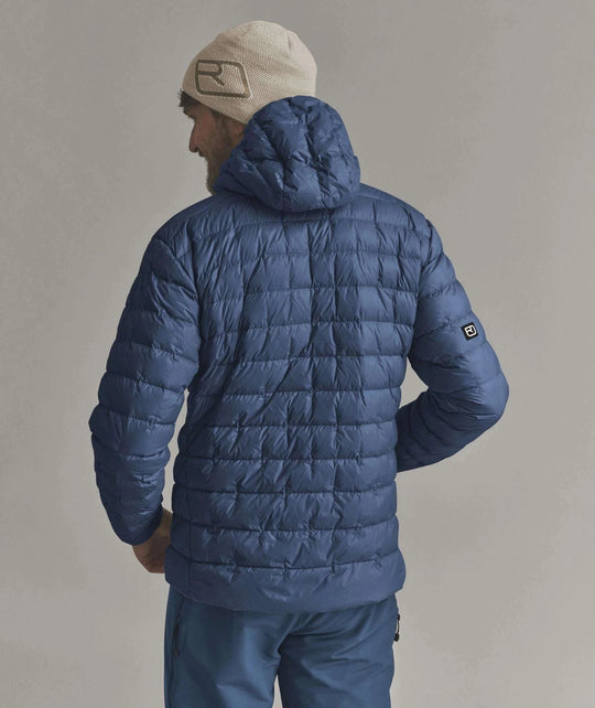 Ortovox Downwool 180 Hooded Jacket M Blue Nunatak: indossata, vista posteriore