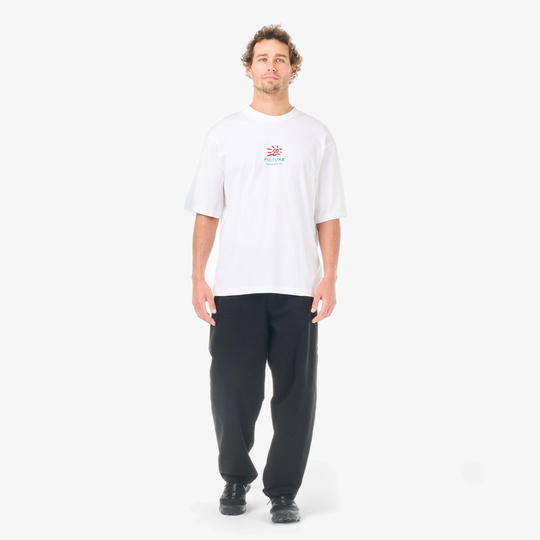 Picture Cabincrew Tee White – fronte indossato