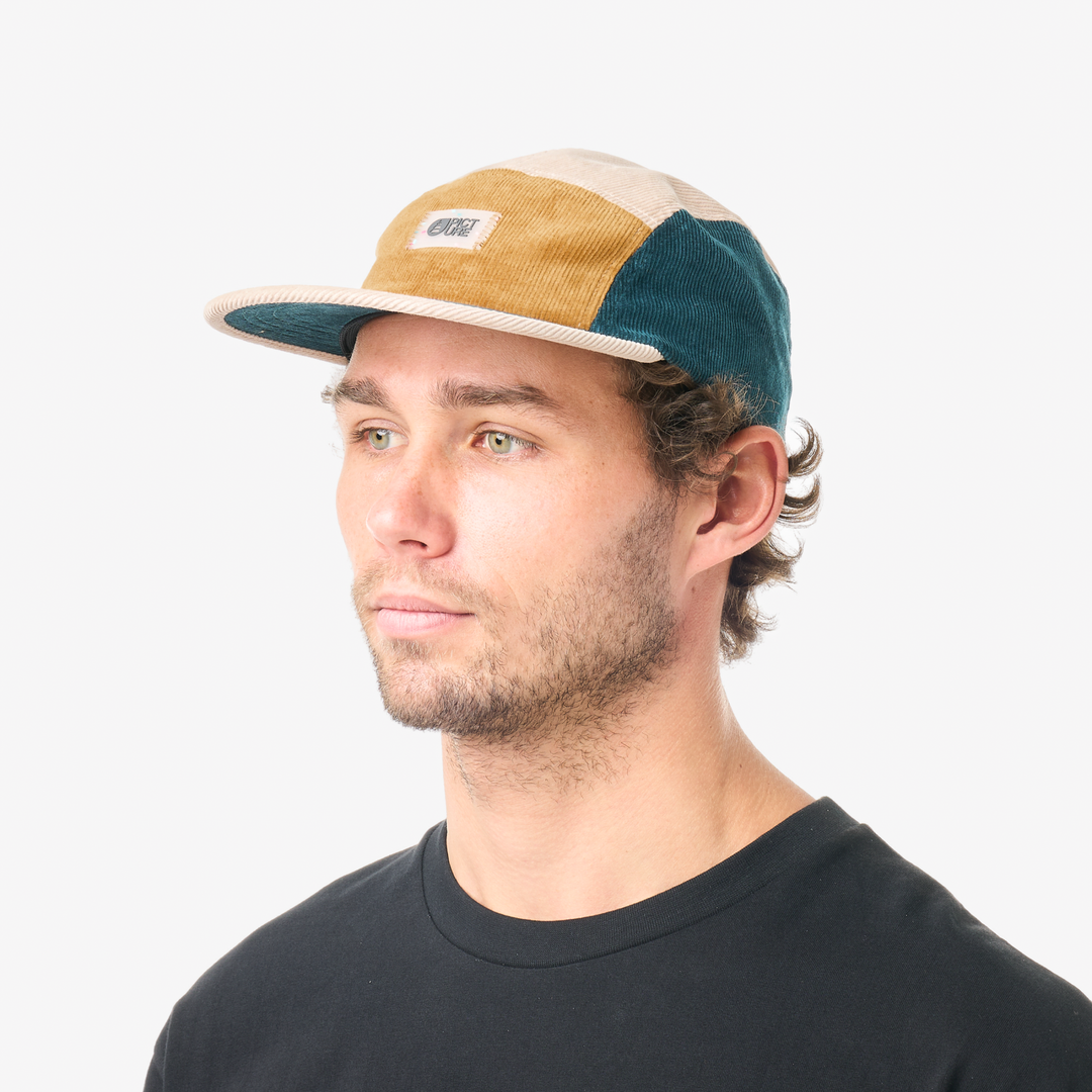 Picture Patchwork Cap Reuse 13, indossato uomo