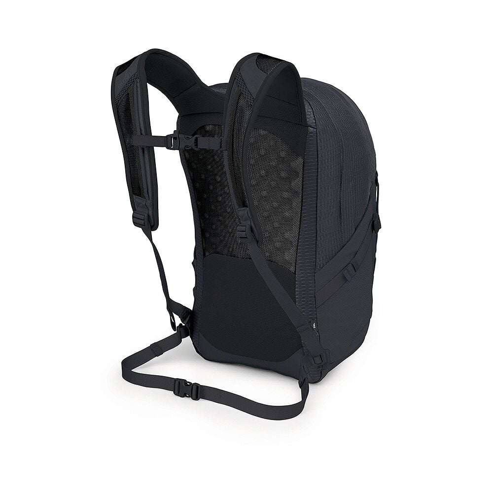 Zaino Quasar nero in nylon testurizzato, con spallacci imbottiti, cinghia sternale e cintura regolabile.
