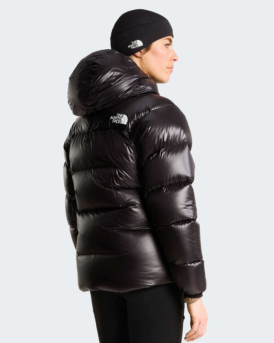 The North Face W Summit Pumori Down Parka - TNF Black - back on model