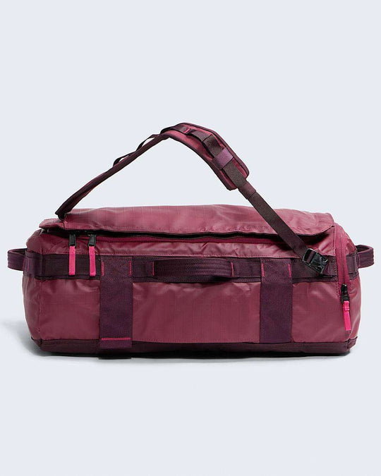 The North Face Base Camp Voyager Duffel 32L Burgundy Crush